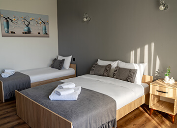 Deluxe Room 4